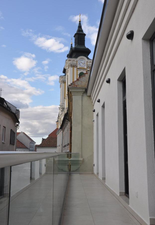 Central Vendeghaz Székesfehérvár Exterior foto
