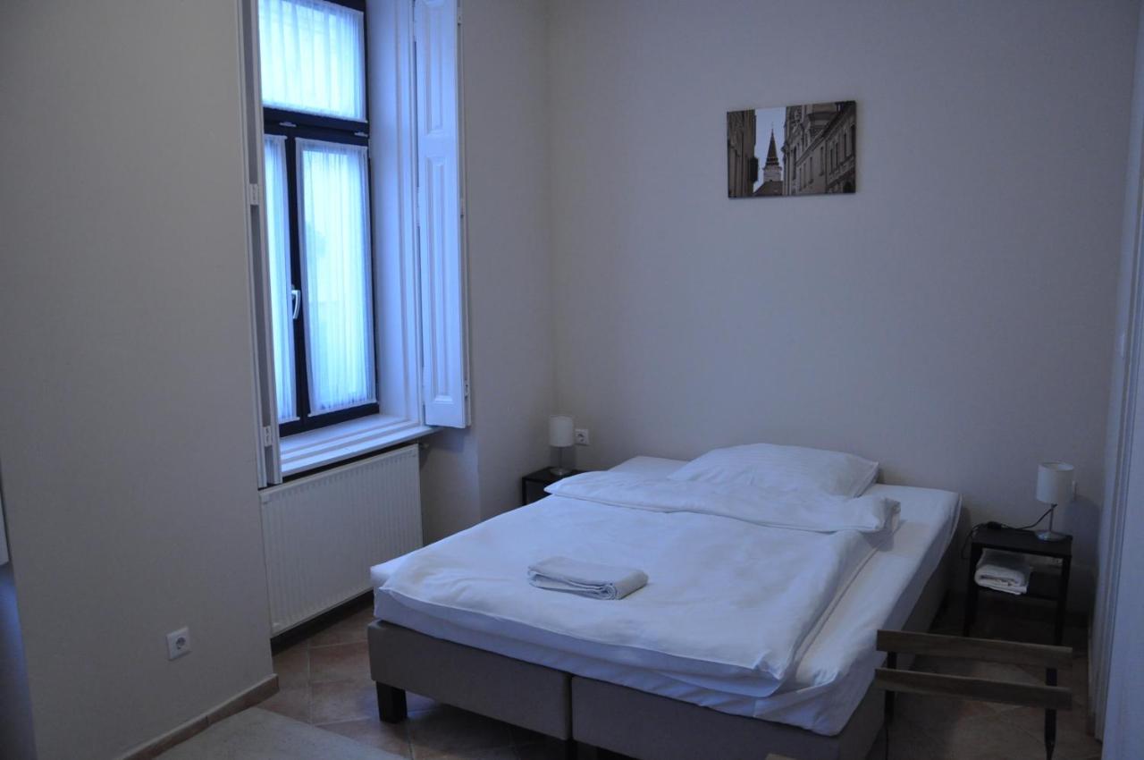 Central Vendeghaz Székesfehérvár Exterior foto